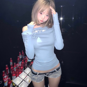 亚洲成av人在线观看
